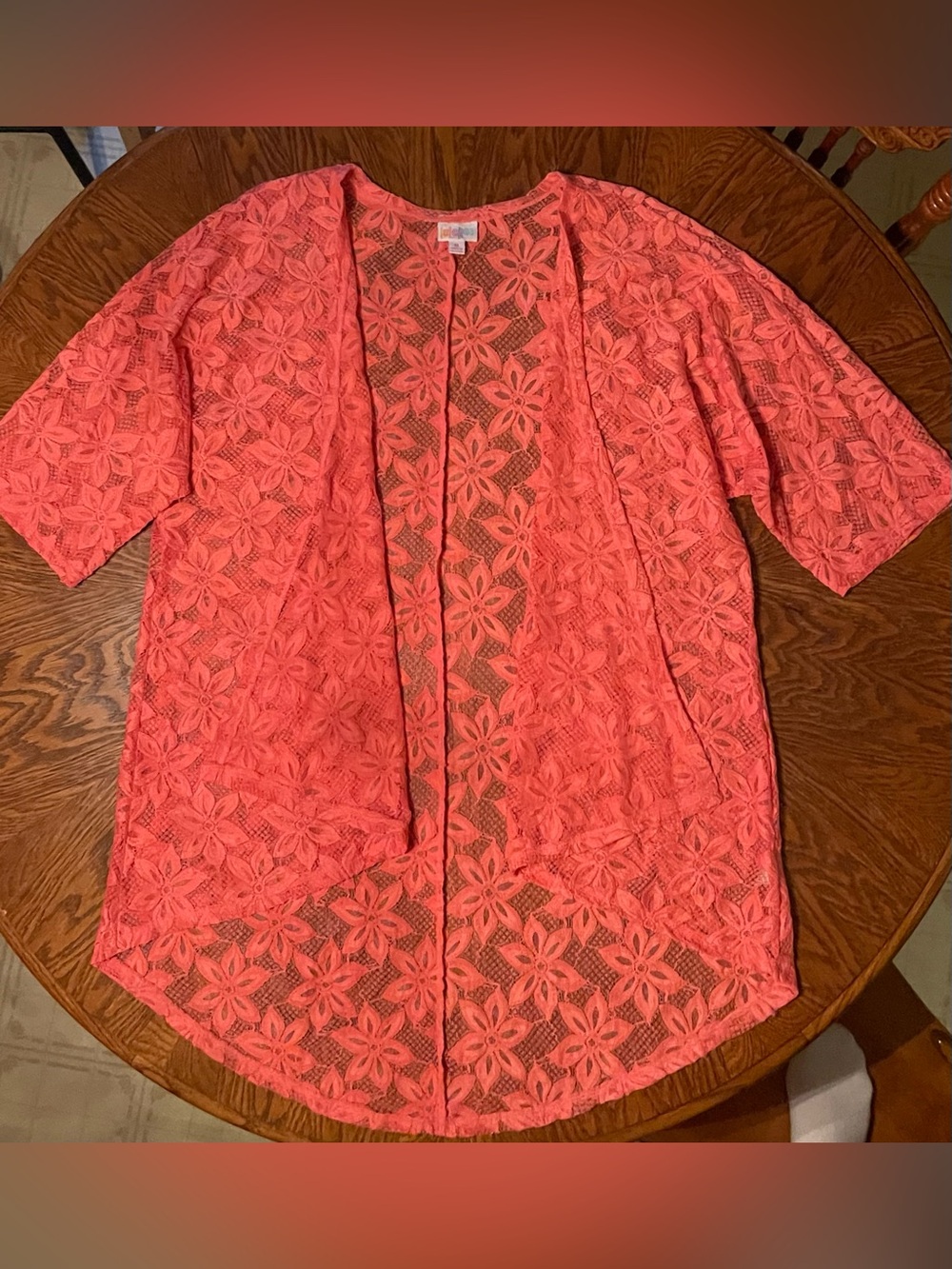 LuLaRoe Coral Lace Lindsay Kimono Size M(10-18)